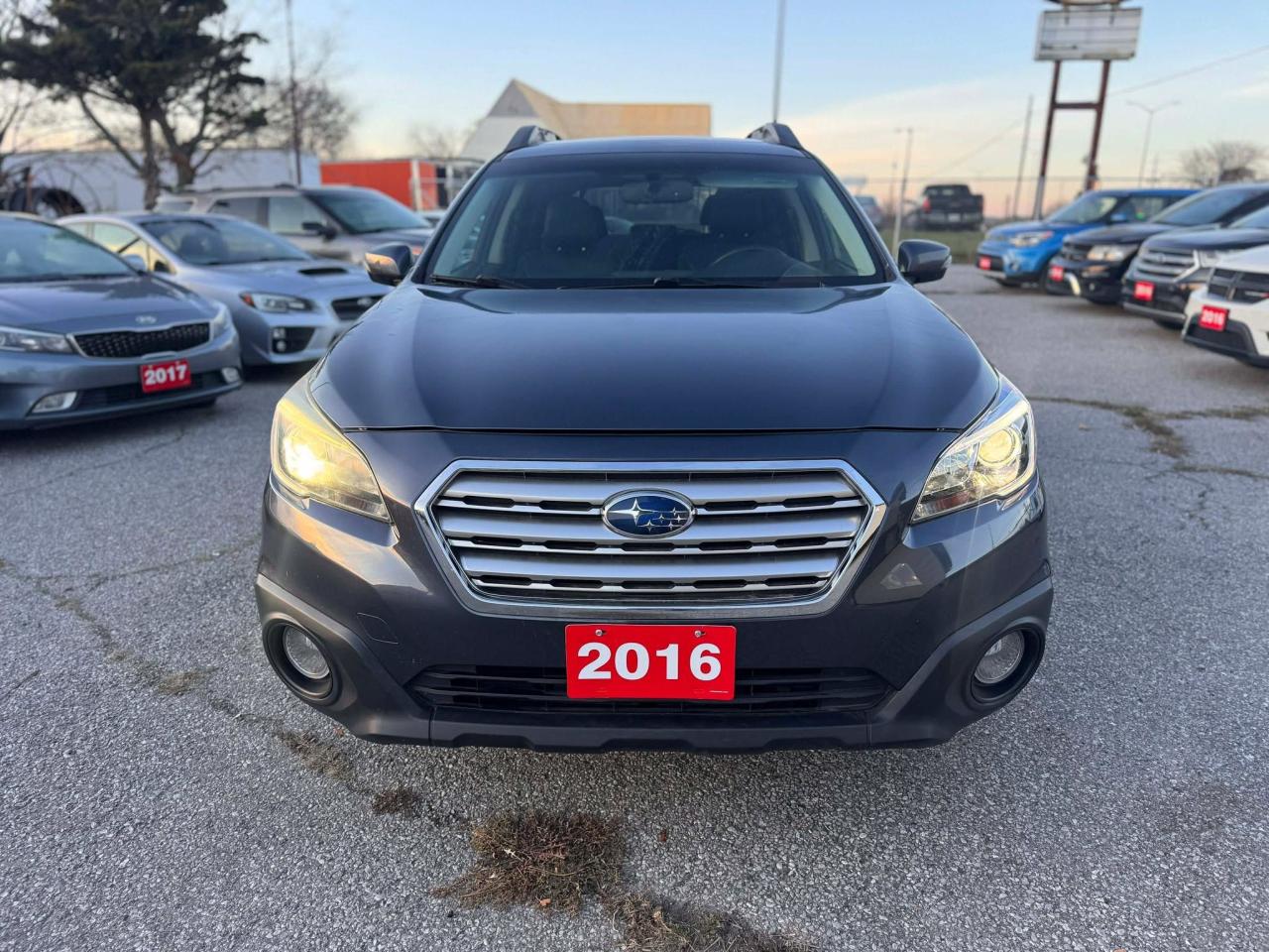2016 Subaru Outback 2.5i w/Limited Pkg Photo