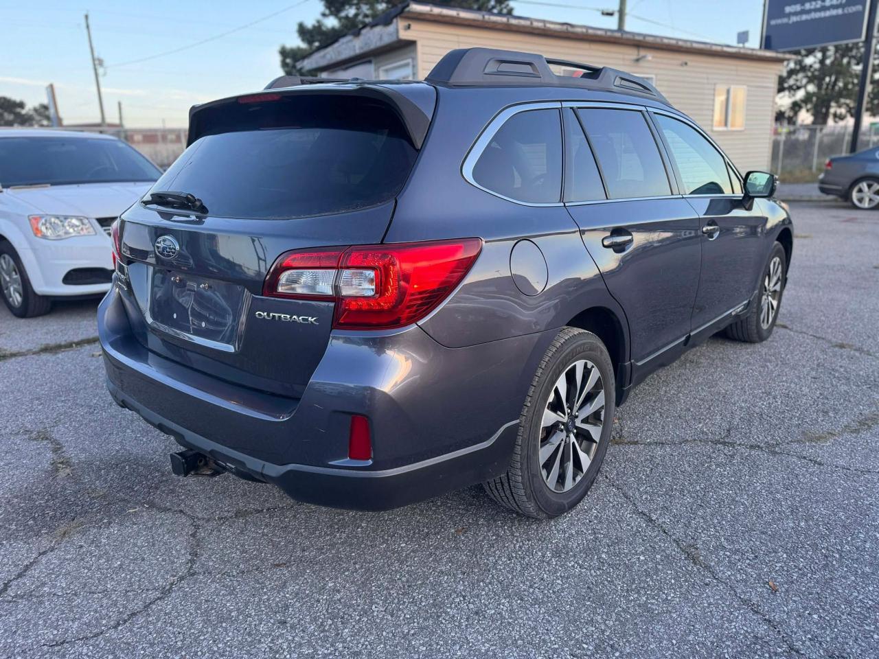2016 Subaru Outback 2.5i w/Limited Pkg Photo