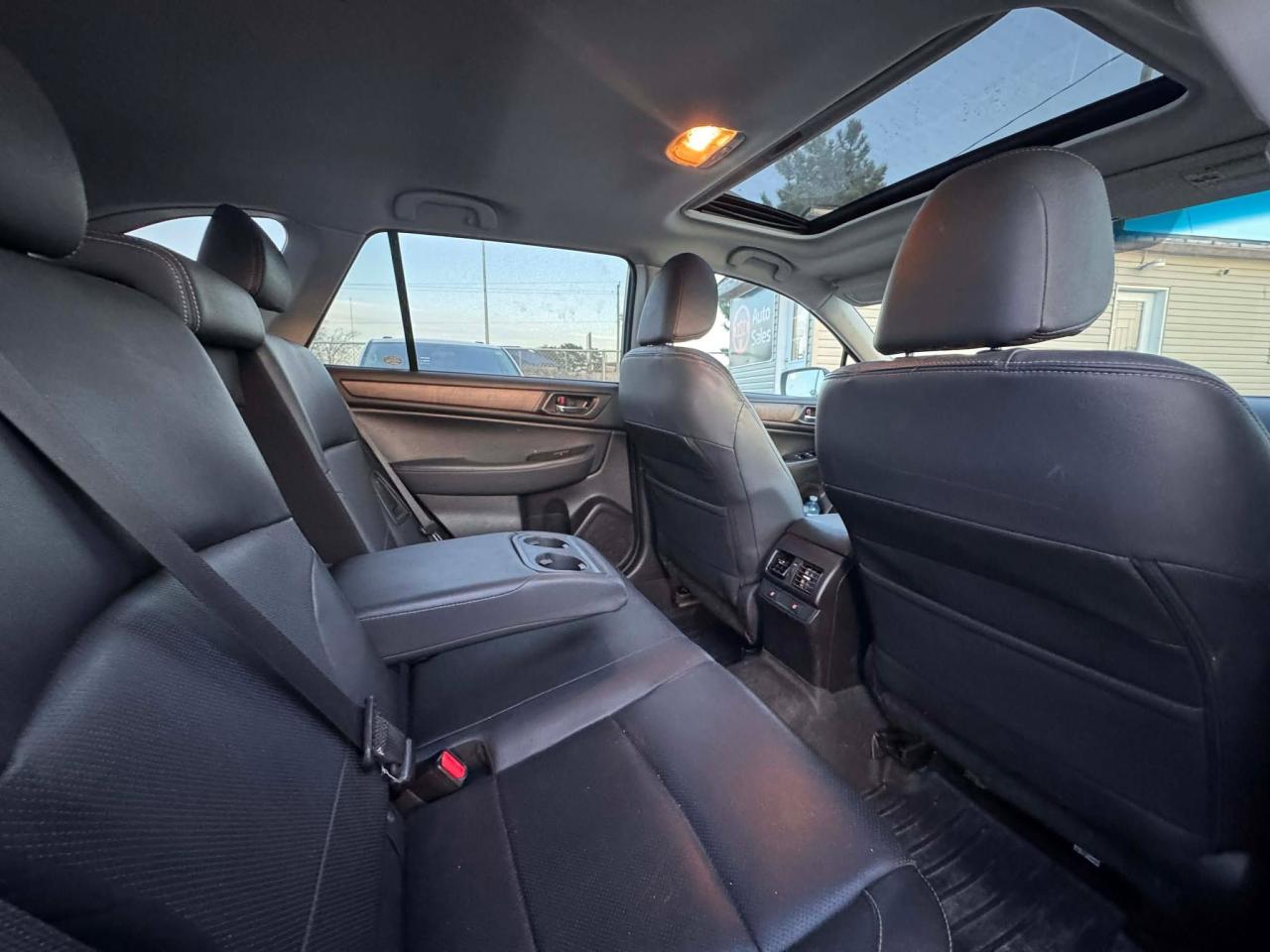 2016 Subaru Outback 2.5i w/Limited Pkg Photo