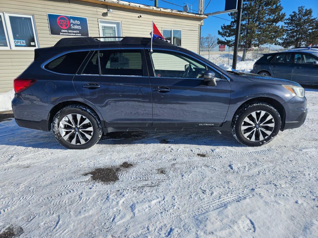 2016 Subaru Outback 2.5i w/Limited Pkg Photo