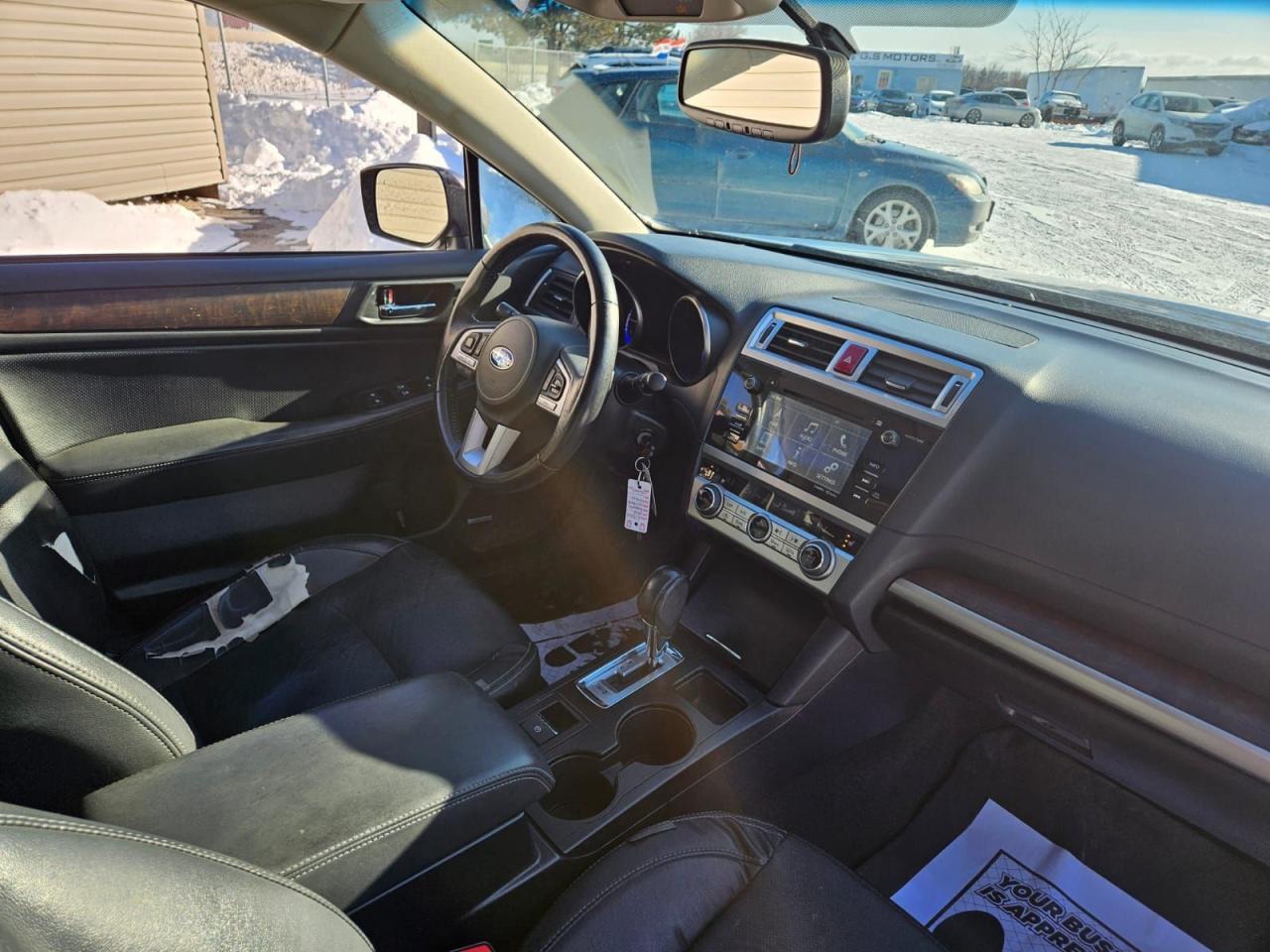 2016 Subaru Outback 2.5i w/Limited Pkg Photo