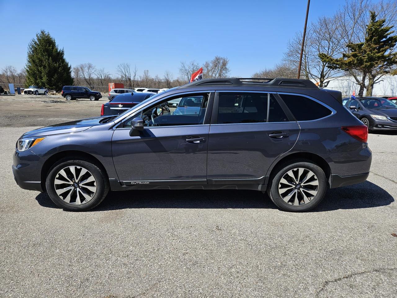 2016 Subaru Outback 2.5i w/Limited Pkg Photo3