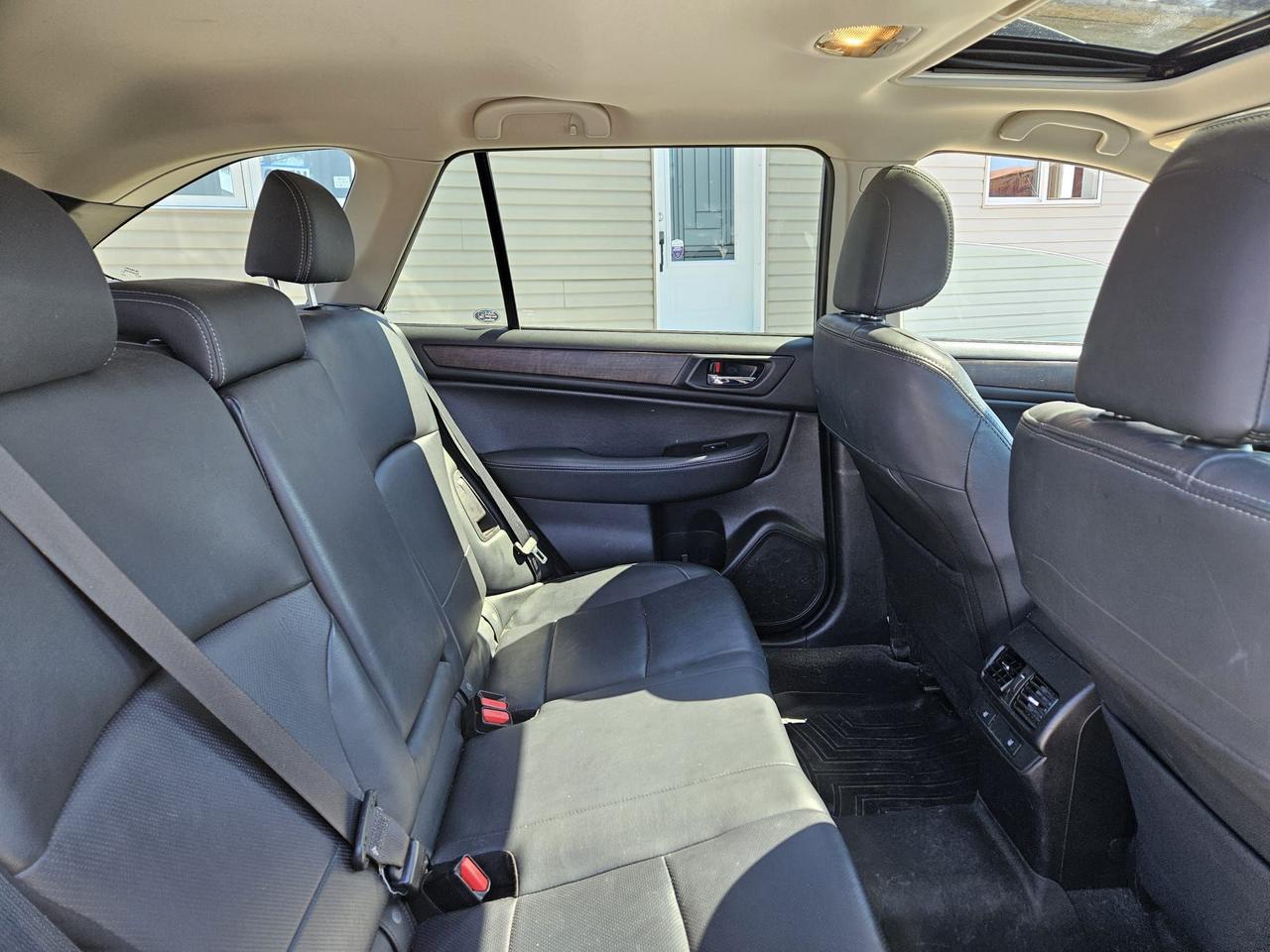 2016 Subaru Outback 2.5i w/Limited Pkg Photo