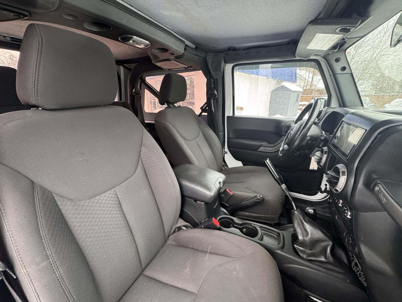 2017 Jeep Wrangler SPORT Photo