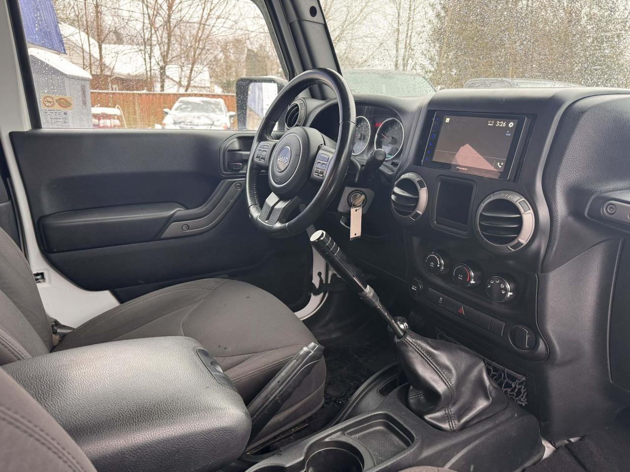 2017 Jeep Wrangler SPORT Photo