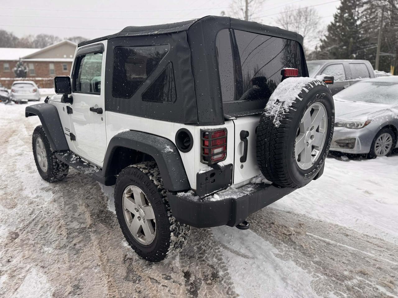 2017 Jeep Wrangler 4WD 2dr Sport Photo4