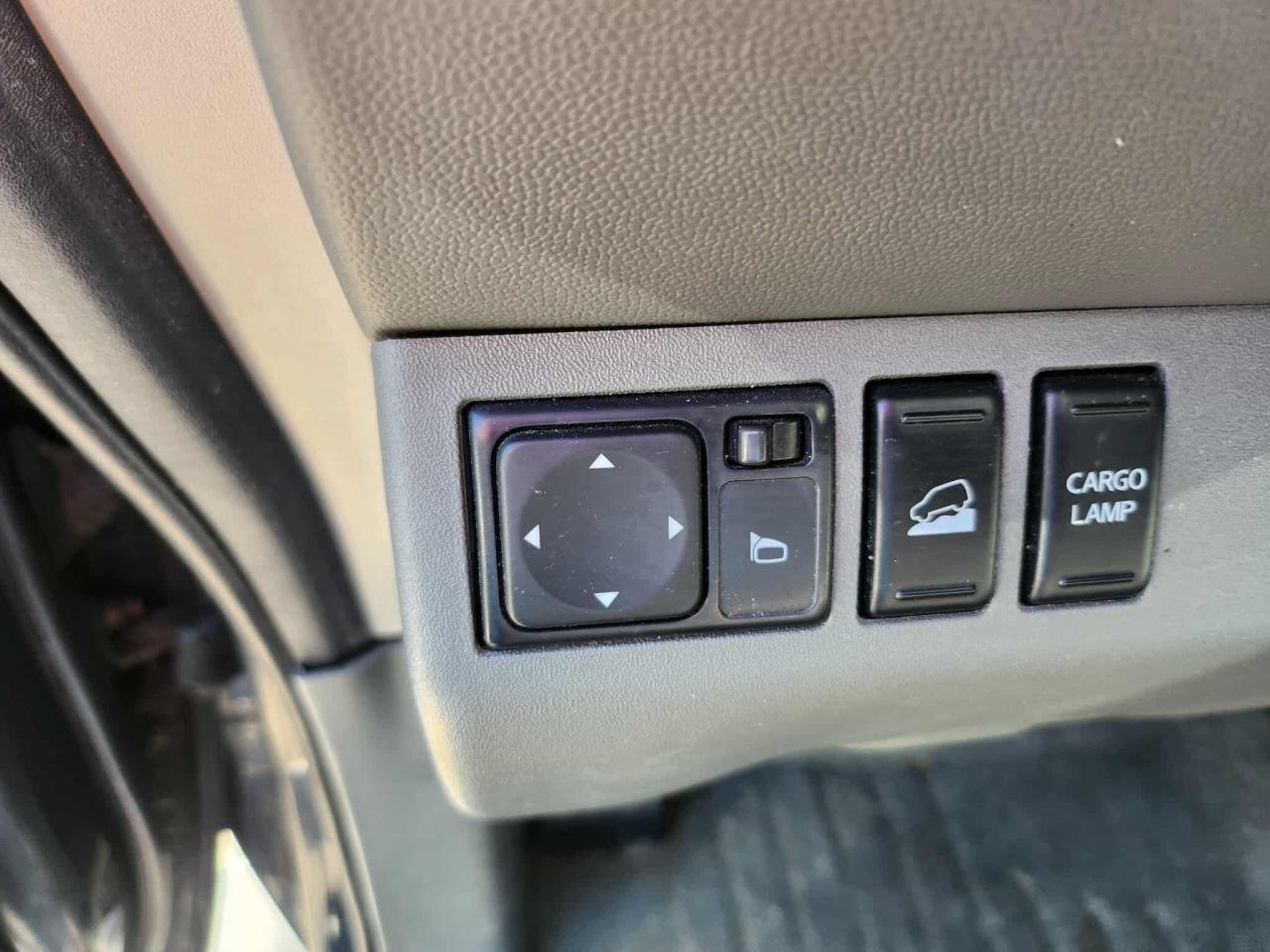 2015 Nissan Frontier SV - Photo #17