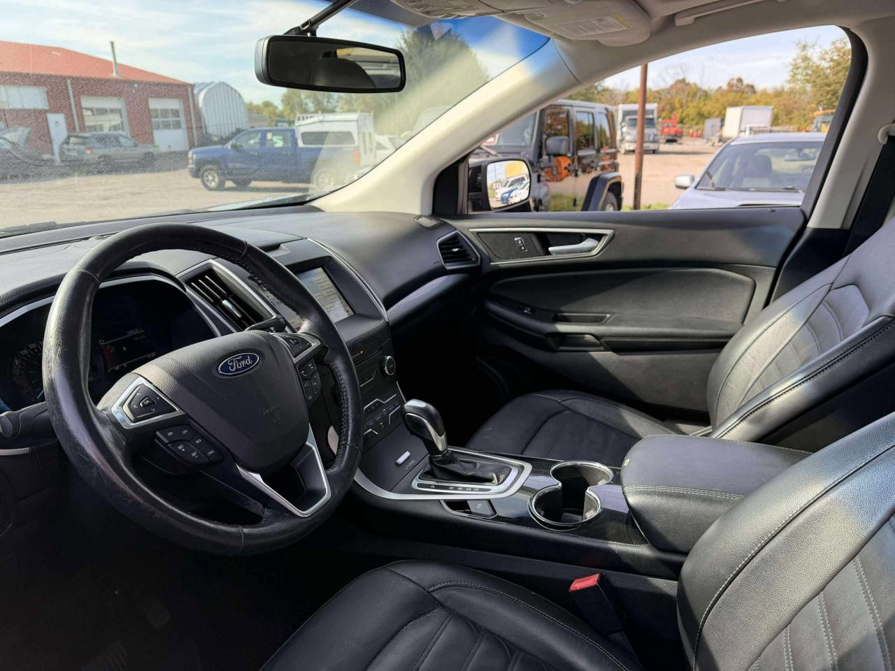 2016 Ford Edge SEL - Photo #9