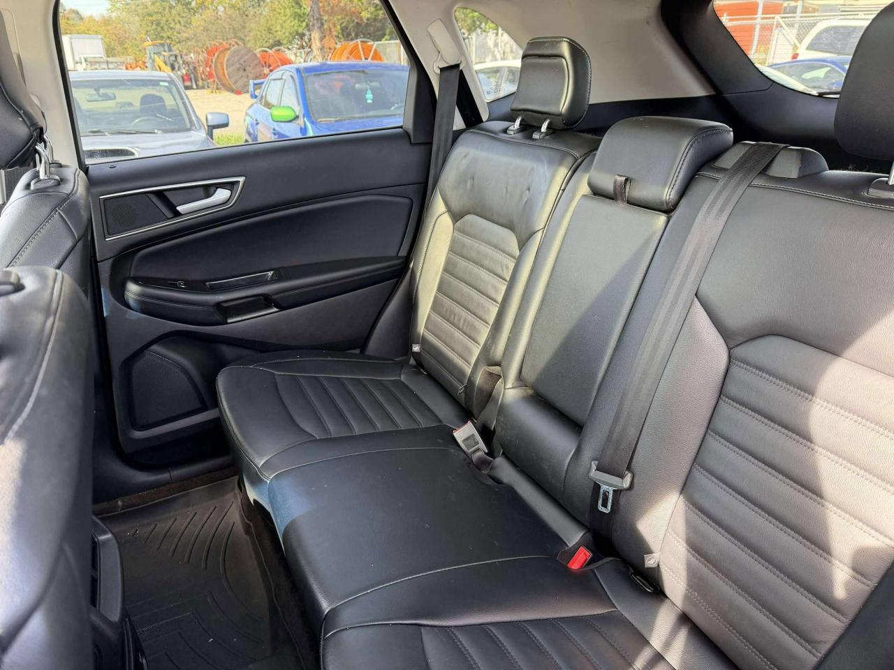 2016 Ford Edge SEL - Photo #10