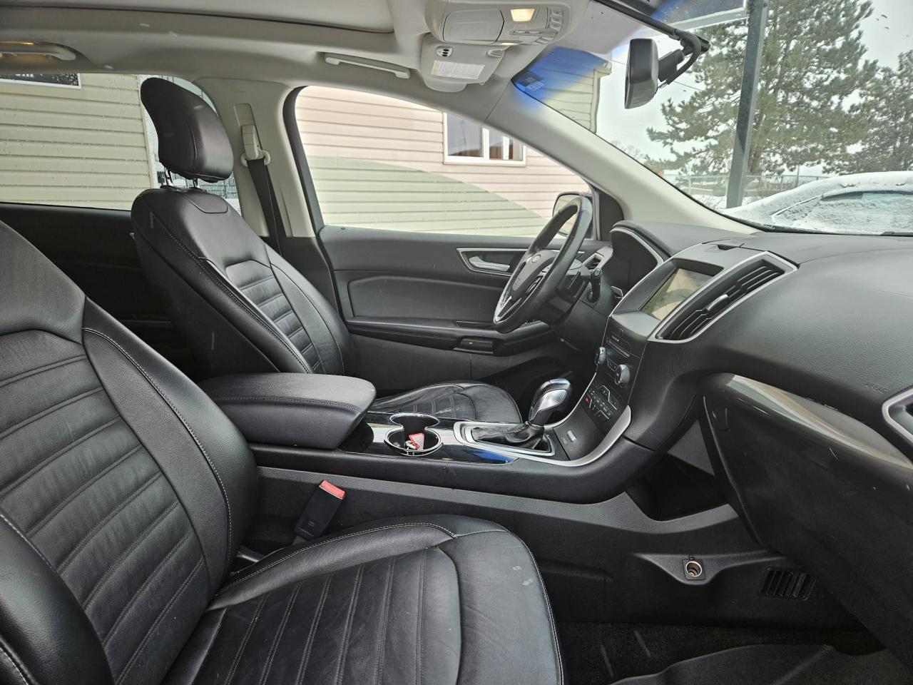 2016 Ford Edge SEL Photo