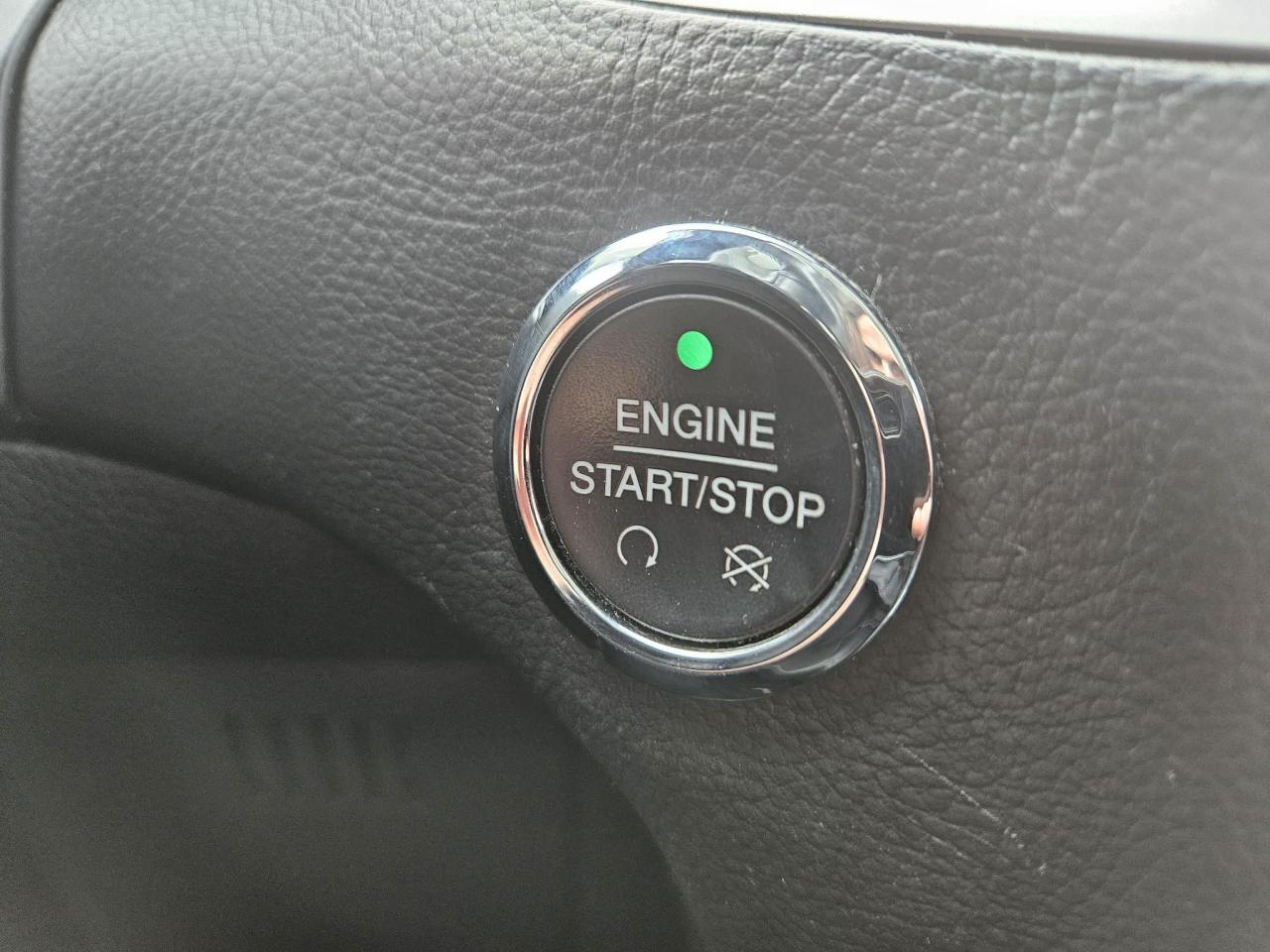 2016 Ford Edge SEL Photo