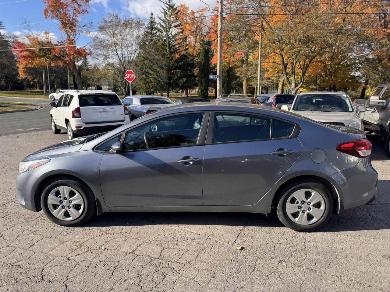 2017 Kia Forte LX - Photo #4