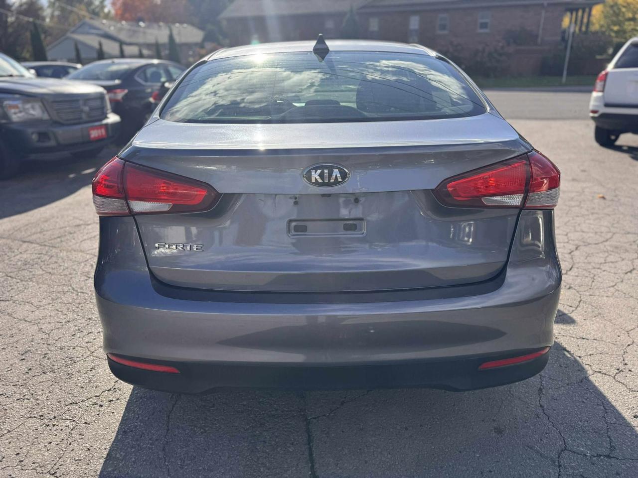 2017 Kia Forte LX - Photo #6