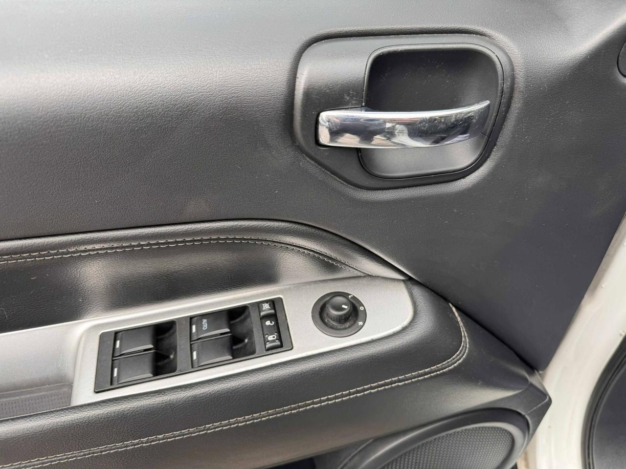 2015 Jeep Compass FWD 4DR NORTH - Photo #15