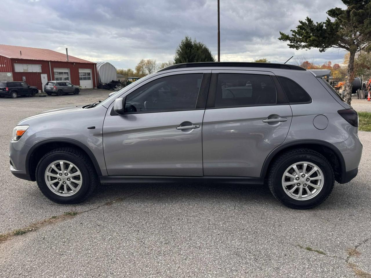 2016 Mitsubishi RVR SE Limited Edition Photo3