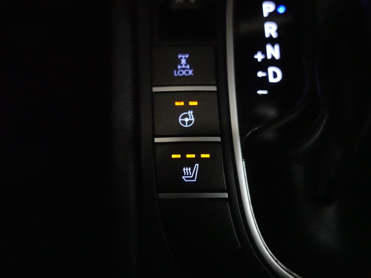 2024 Hyundai KONA PREFERRED | Trend Pkg | AWD | Leather | Pano roof Photo