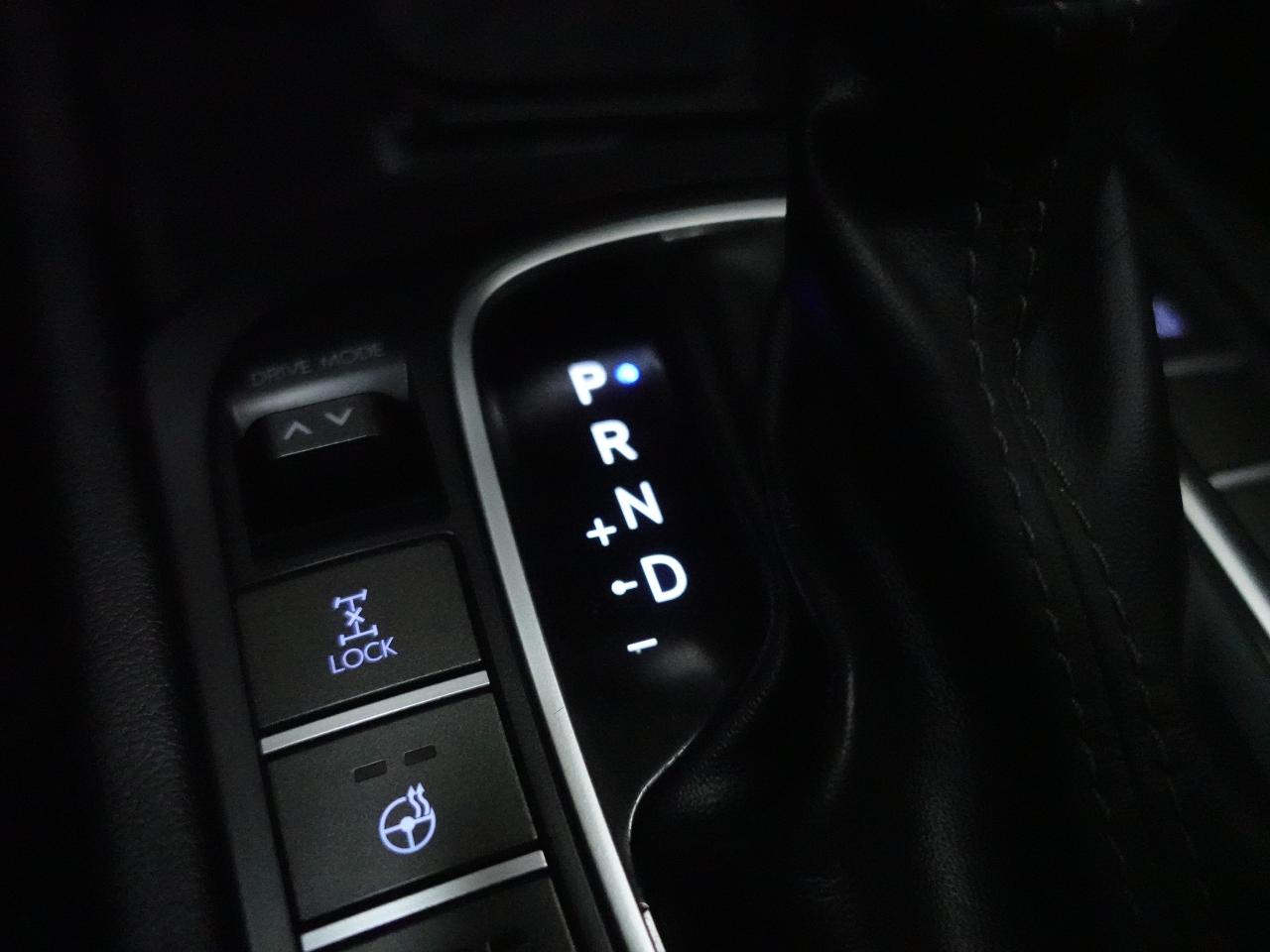 2024 Hyundai KONA PREFERRED | Trend Pkg | AWD | Leather | Pano roof Photo