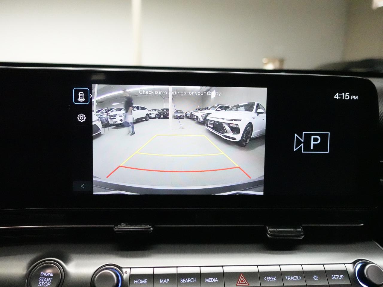 2024 Hyundai KONA PREFERRED | Trend Pkg | AWD | Leather | Pano roof Photo