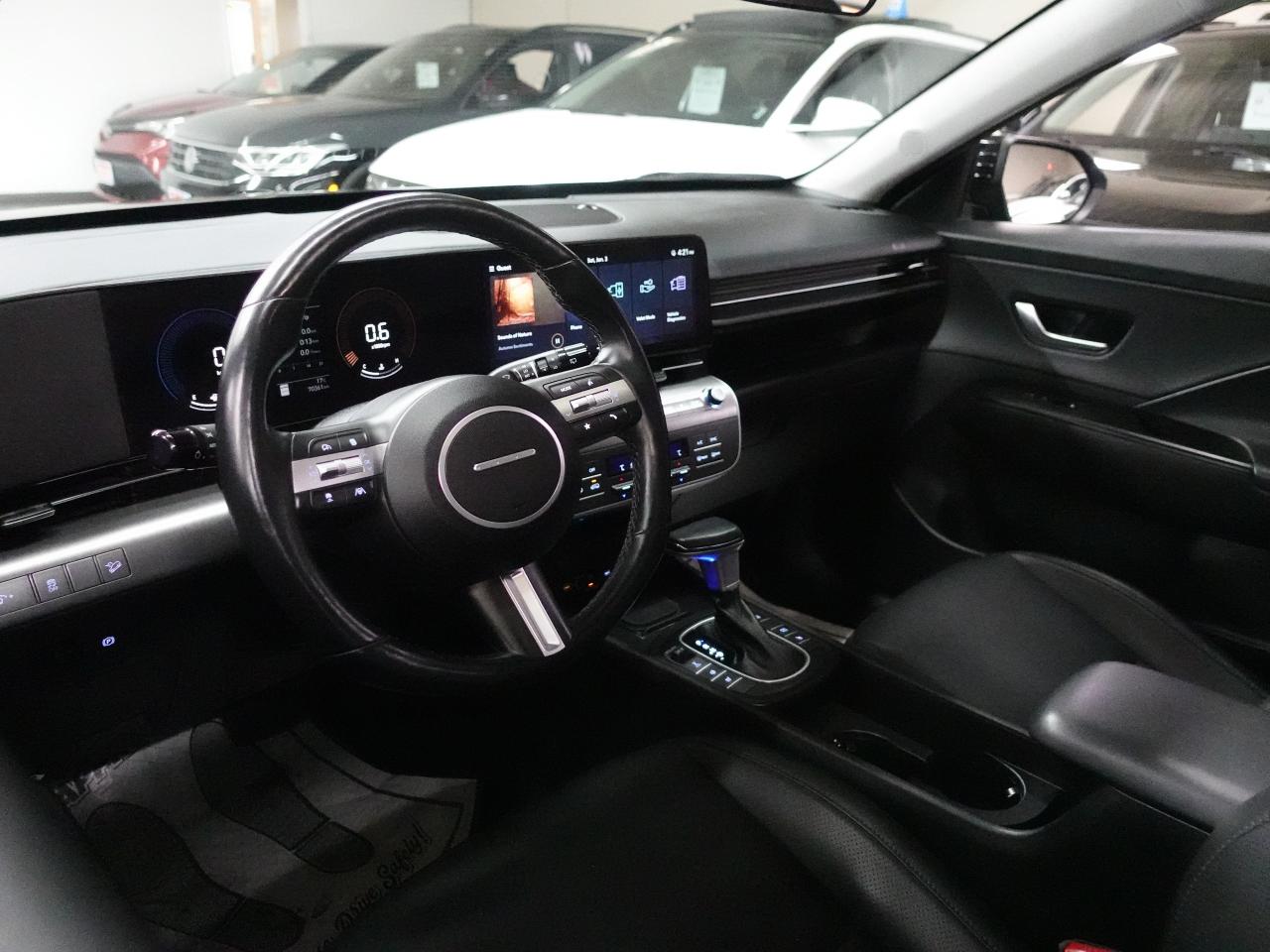 2024 Hyundai KONA PREFERRED | Trend Pkg | AWD | Leather | Pano roof Photo