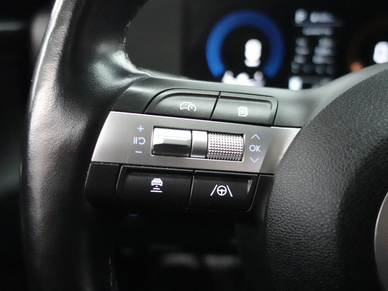 2024 Hyundai KONA PREFERRED | Trend Pkg | AWD | Leather | Pano roof Photo