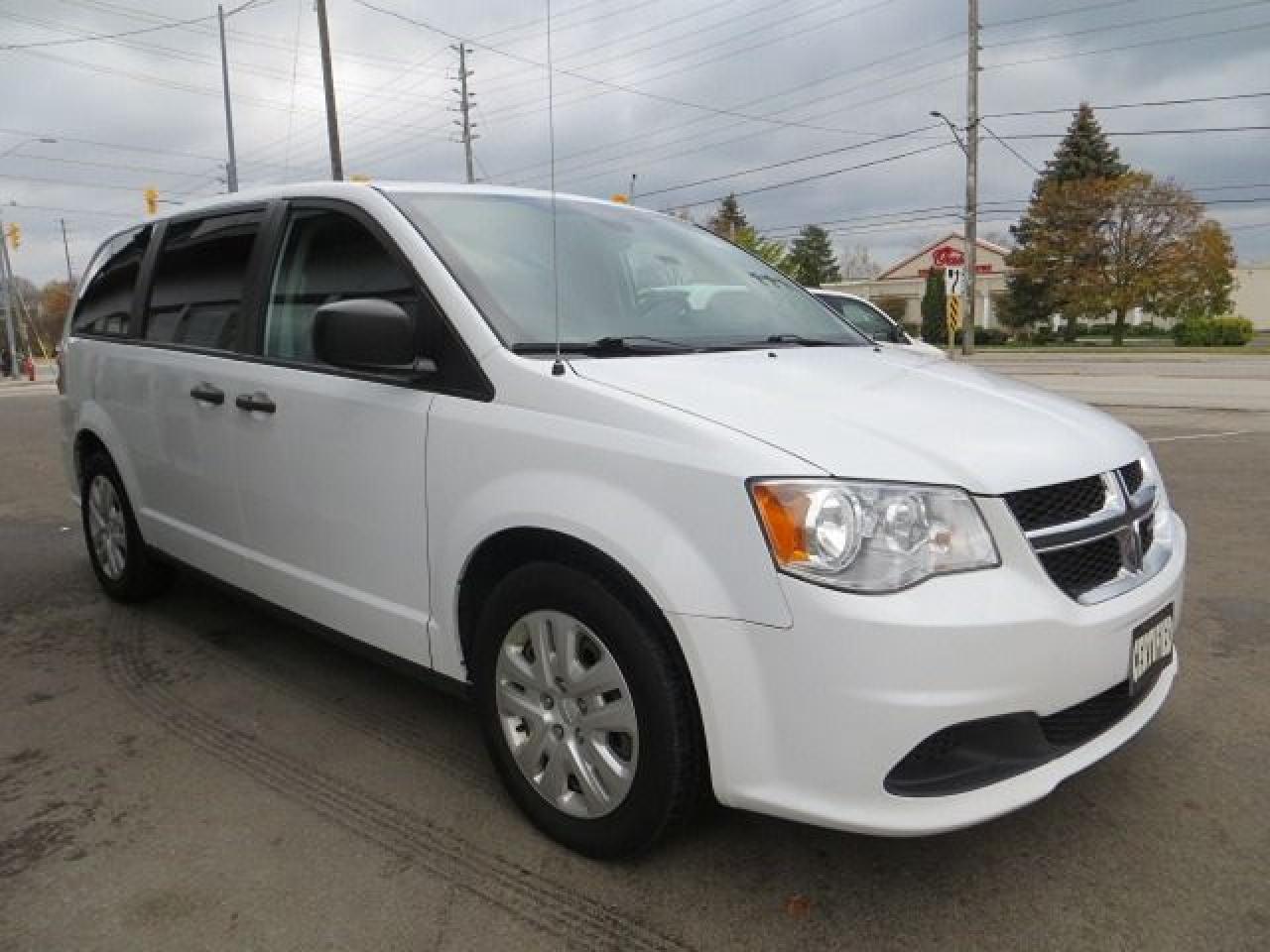 2018 Dodge Grand Caravan CERTIFIED, SXT, FULL STOW & GO 7 PASSENGERS - Photo #4
