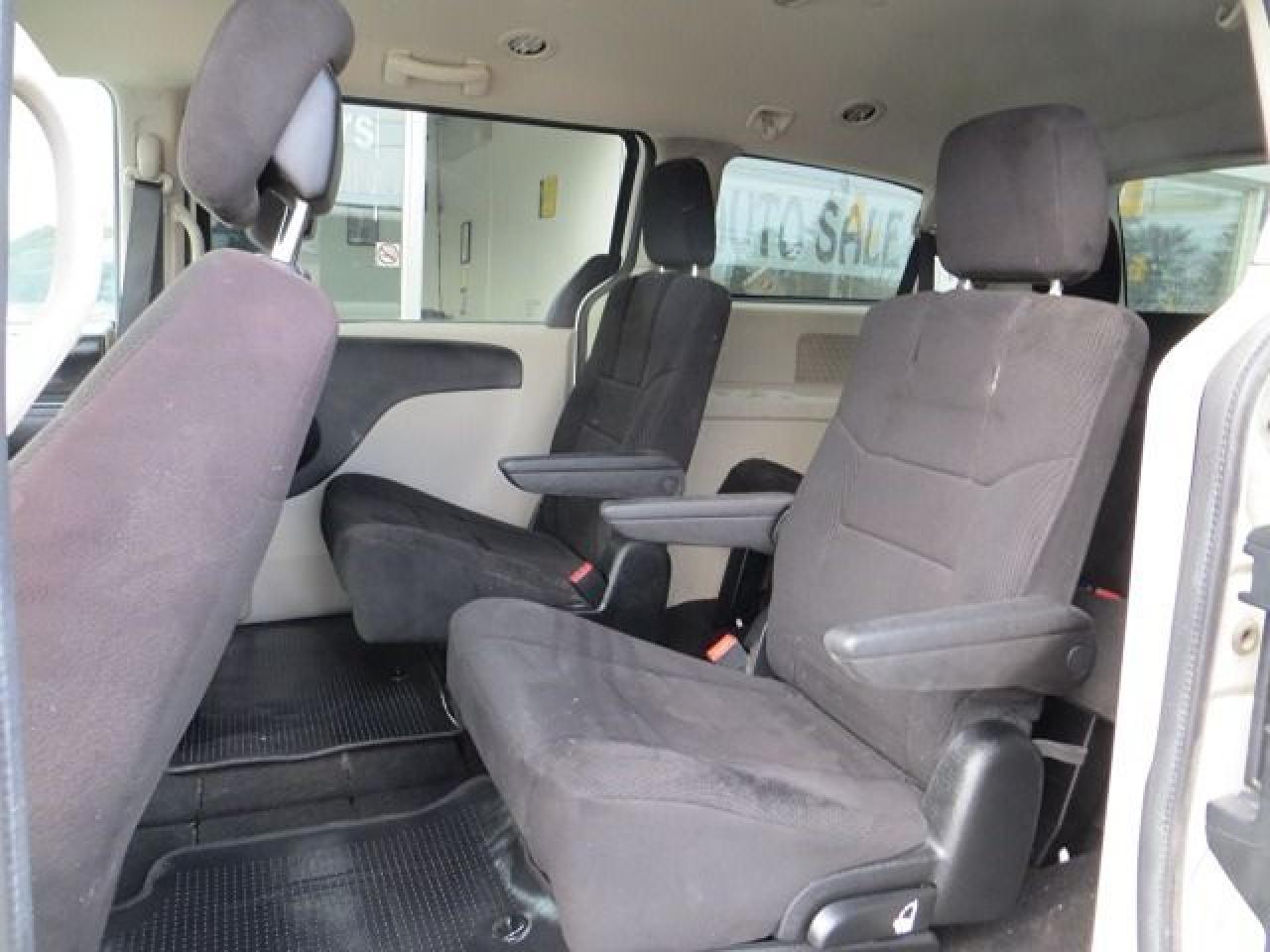 2018 Dodge Grand Caravan CERTIFIED, SXT, FULL STOW & GO 7 PASSENGERS - Photo #10