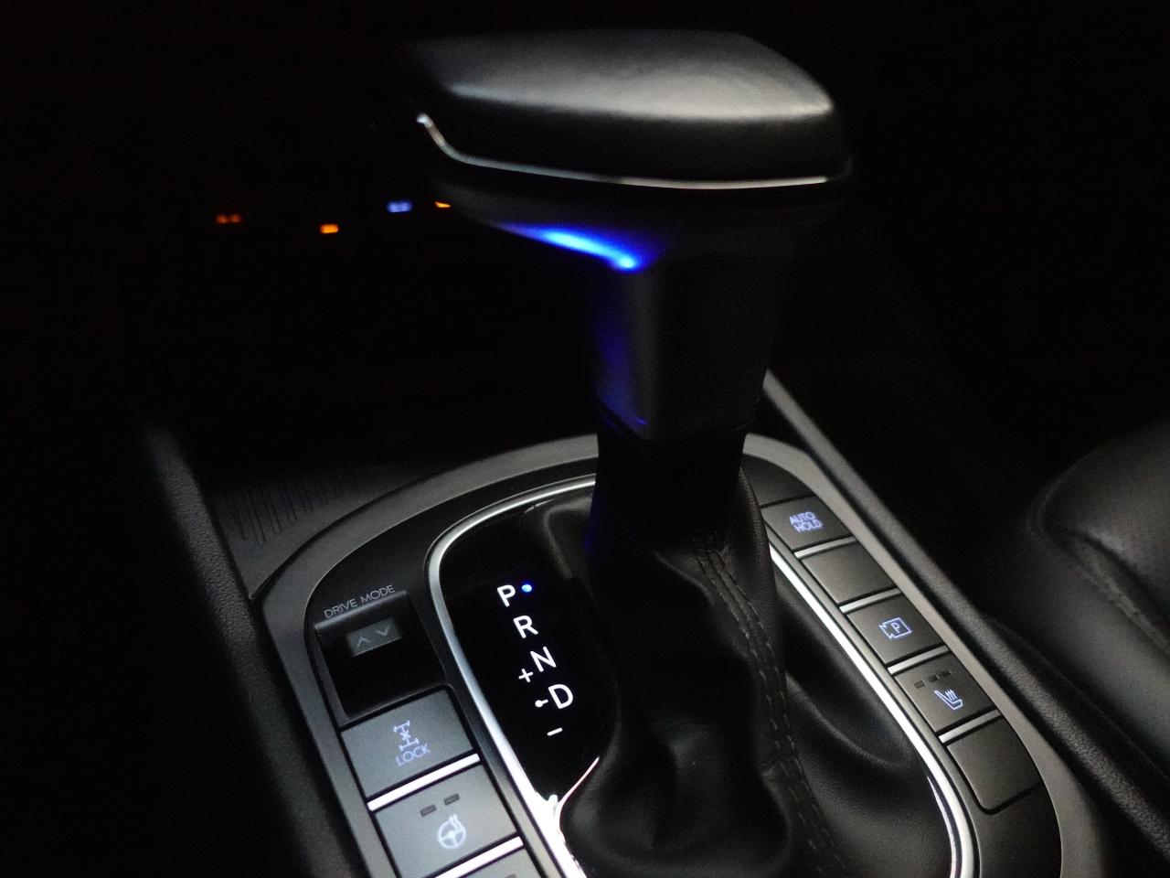 2024 Hyundai KONA PREFERRED | Trend Pkg | AWD | Leather | Pano roof