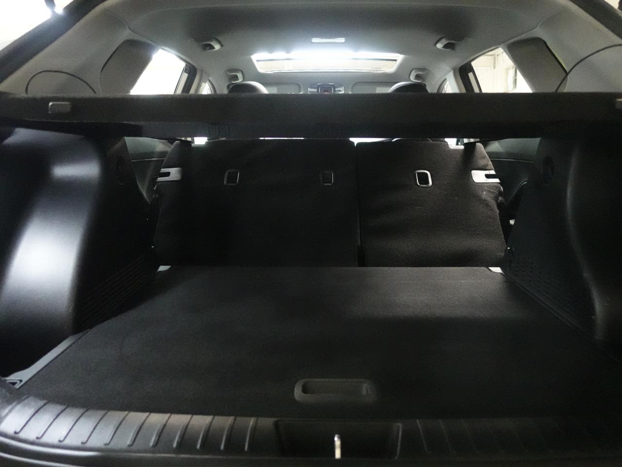 2024 Hyundai KONA PREFERRED | Trend Pkg | AWD | Leather | Pano roof Photo