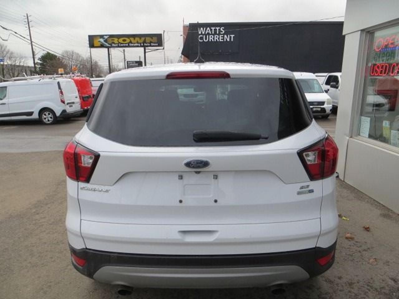 2018 Ford Escape CERTIFIED, 4WD, REAR CAMERA, HEATED SEATS - Photo #6