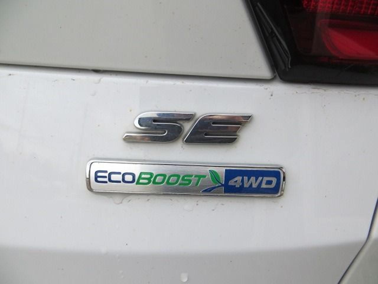 2018 Ford Escape CERTIFIED, 4WD, REAR CAMERA, HEATED SEATS - Photo #8