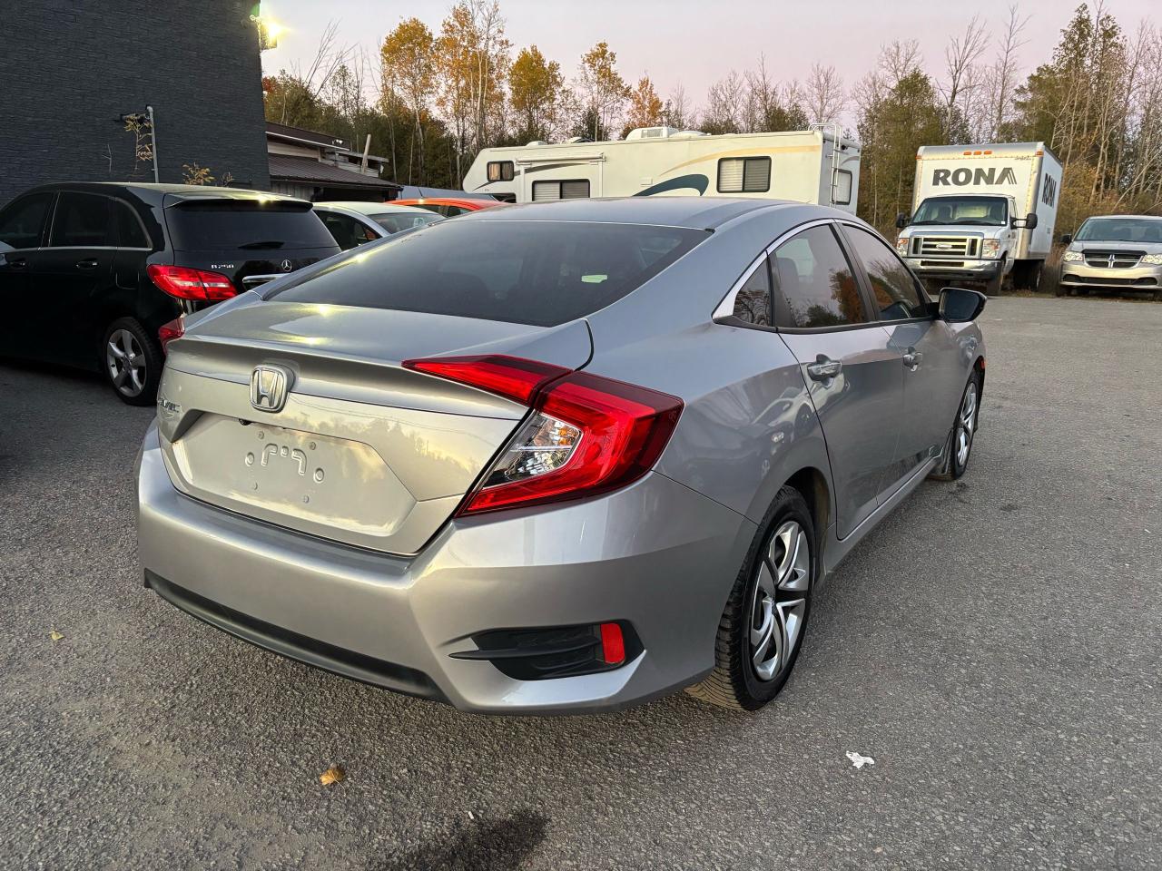 2017 Honda Civic LX Photo3