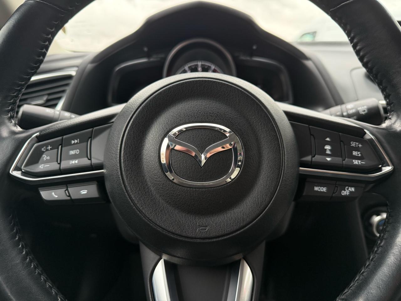 2017 Mazda MAZDA3 GT | Navigation | Backup Camera | Sunroof - Photo #16