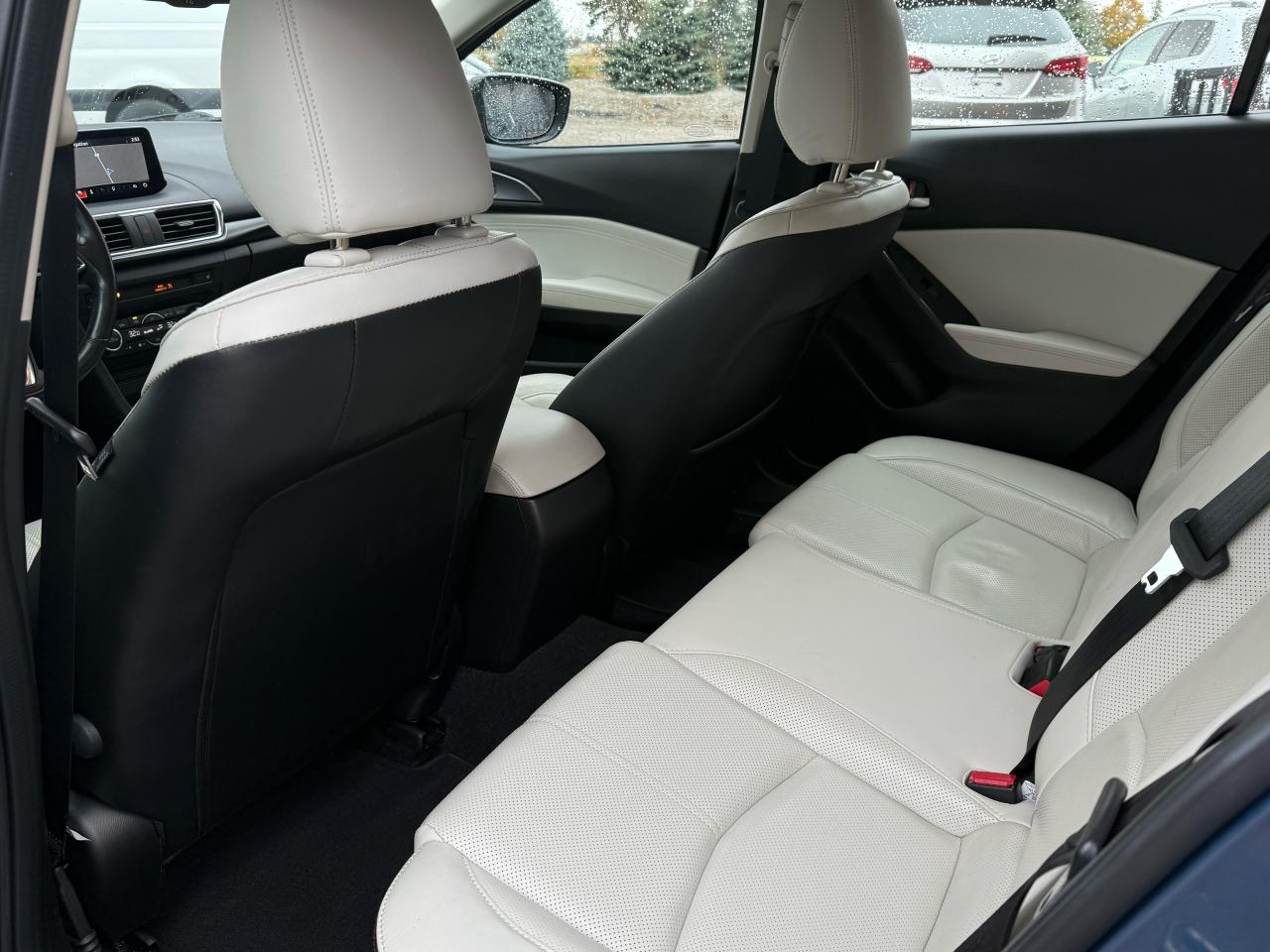 2017 Mazda MAZDA3 GT | Navigation | Backup Camera | Sunroof - Photo #10