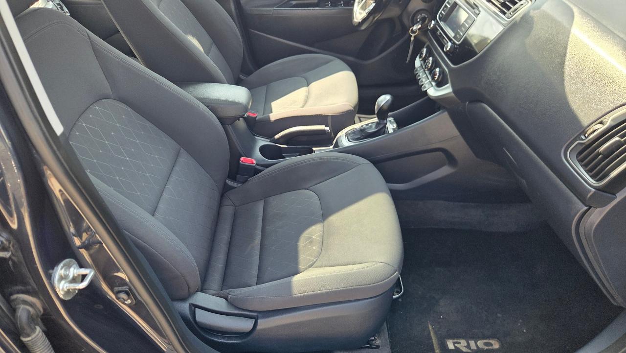 2016 Kia Rio 5dr HB Auto EX+ w/Sunroof/Backup Cam - Photo #8