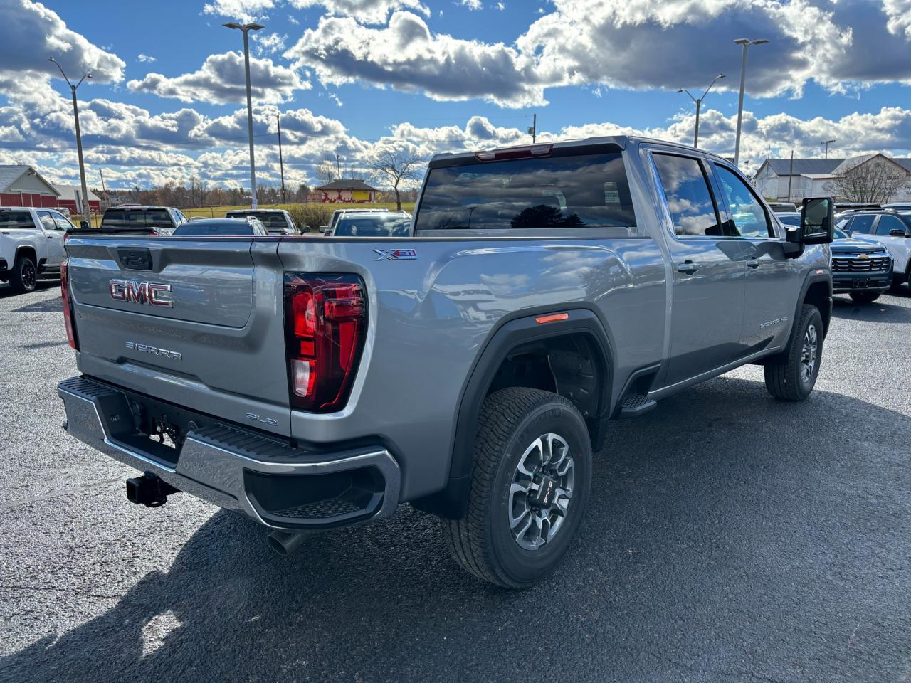 2026 GMC Sierra 2500 HD 2026 GMC Sierra 2500HD SLE Crew Cab 4WD Photo