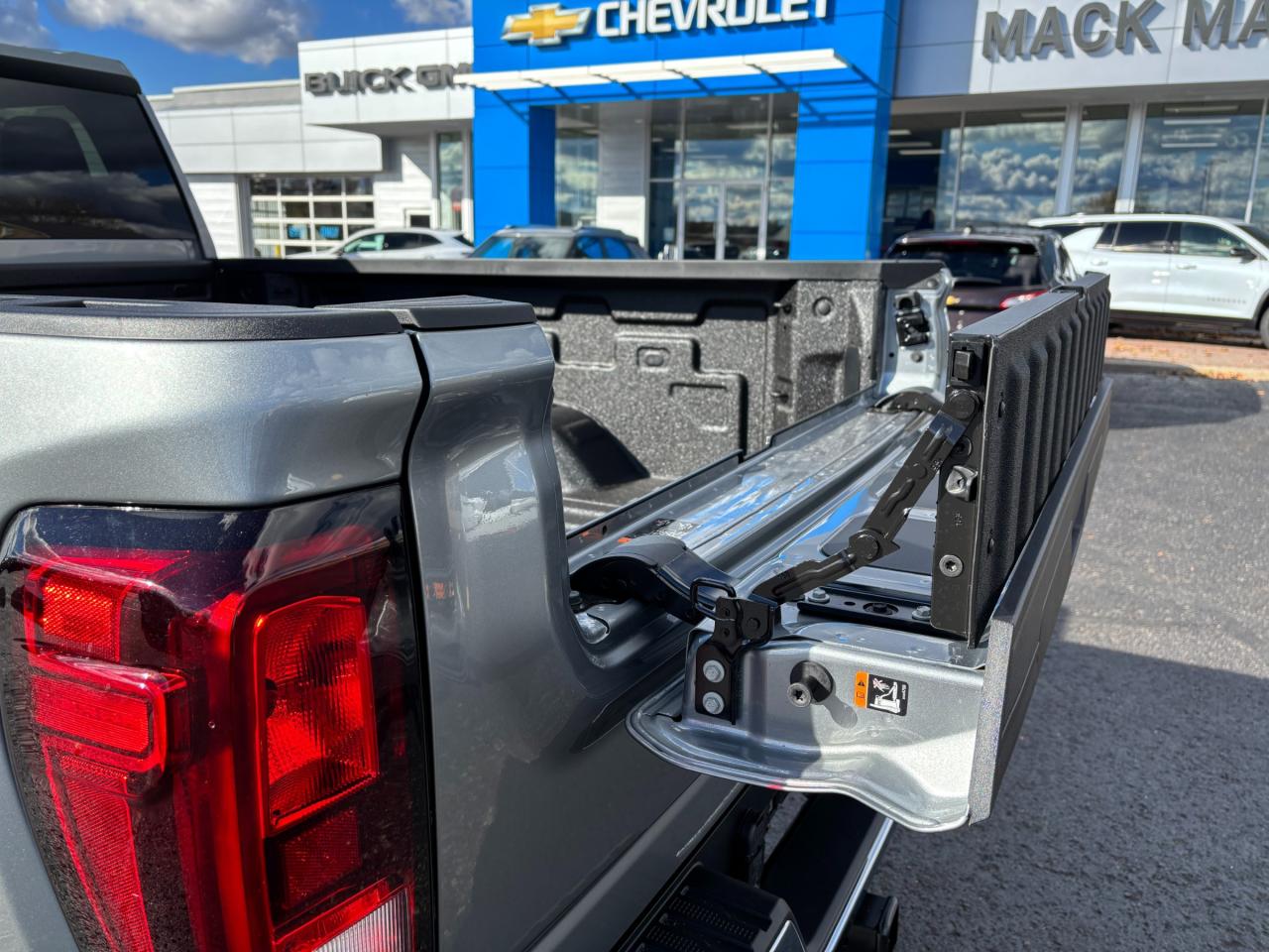 2026 GMC Sierra 2500 HD 2026 GMC Sierra 2500HD SLE Crew Cab 4WD Photo