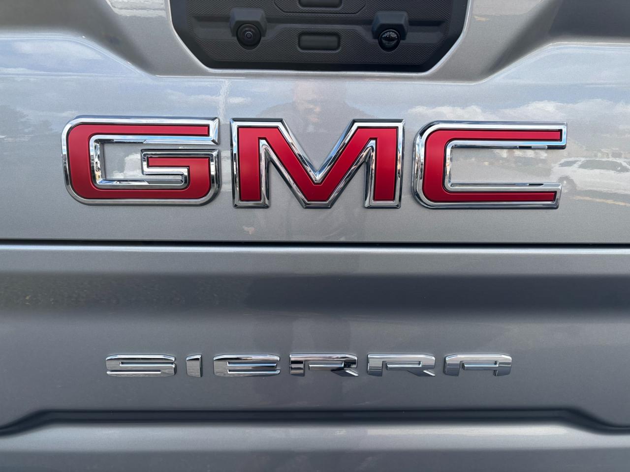 2026 GMC Sierra 2500 HD 2026 GMC Sierra 2500HD SLE Crew Cab 4WD Photo