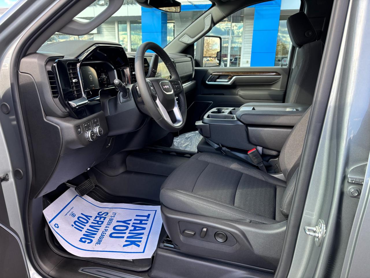 2026 GMC Sierra 2500 HD 2026 GMC Sierra 2500HD SLE Crew Cab 4WD Photo