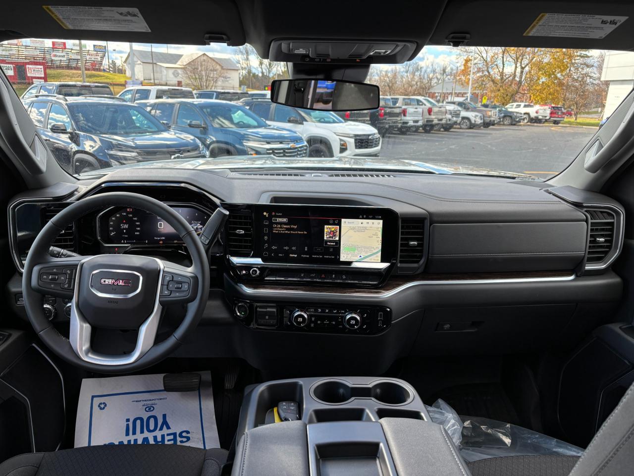 2026 GMC Sierra 2500 HD 2026 GMC Sierra 2500HD SLE Crew Cab 4WD Photo