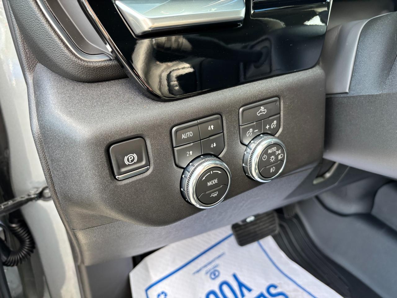 2026 GMC Sierra 2500 HD 2026 GMC Sierra 2500HD SLE Crew Cab 4WD Photo