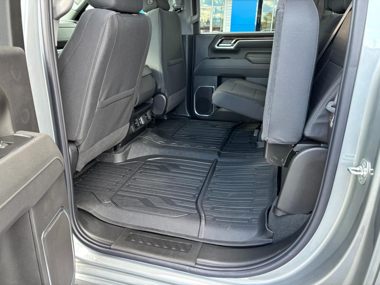 2026 GMC Sierra 2500 HD 2026 GMC Sierra 2500HD SLE Crew Cab 4WD Photo