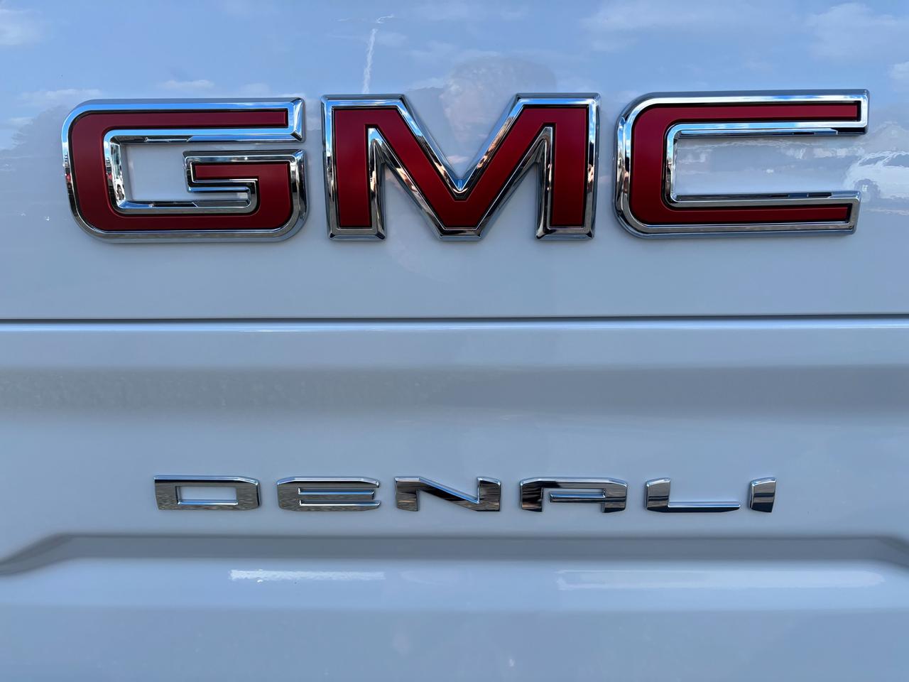 2026 GMC Sierra 1500 2026 GMC Sierra Denali 4WD Photo