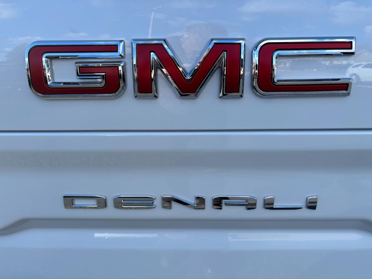 2026 GMC Sierra 1500 2026 GMC Sierra Denali 4WD Photo
