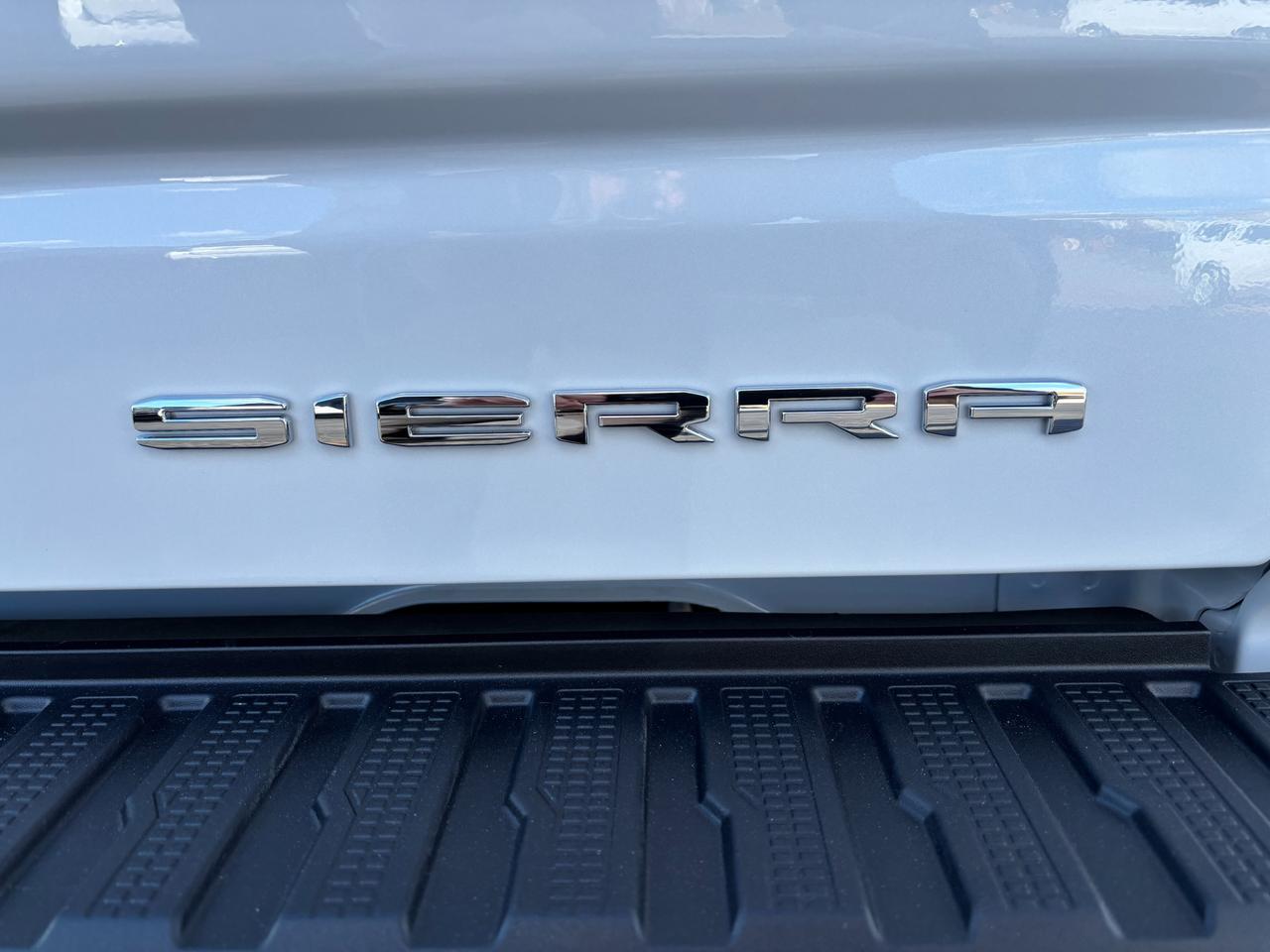 2026 GMC Sierra 1500 2026 GMC Sierra Denali 4WD Photo