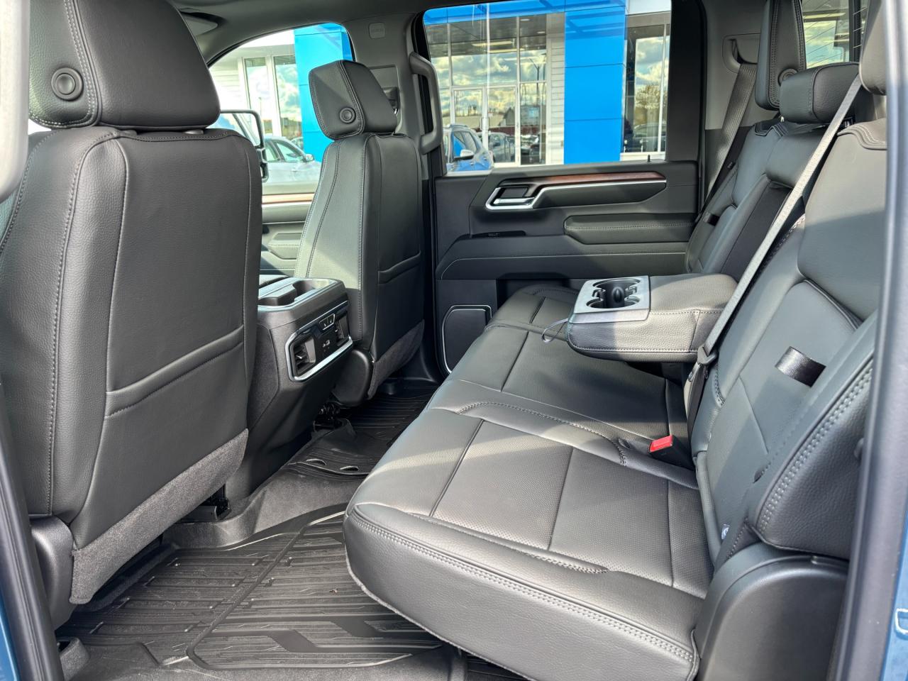 2026 GMC Sierra 2500 HD 2026 GMC Sierra Denali HD 4WD Photo