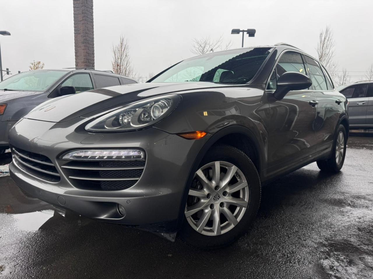 2012 Porsche Cayenne  - Photo #4