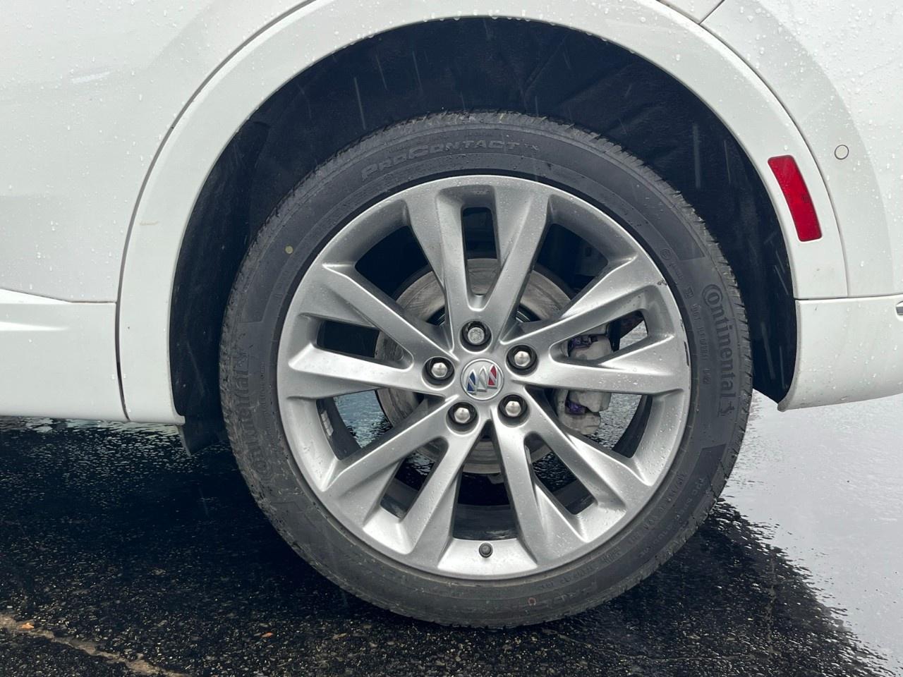 2022 Buick Envision AWD 4dr Avenir Photo3