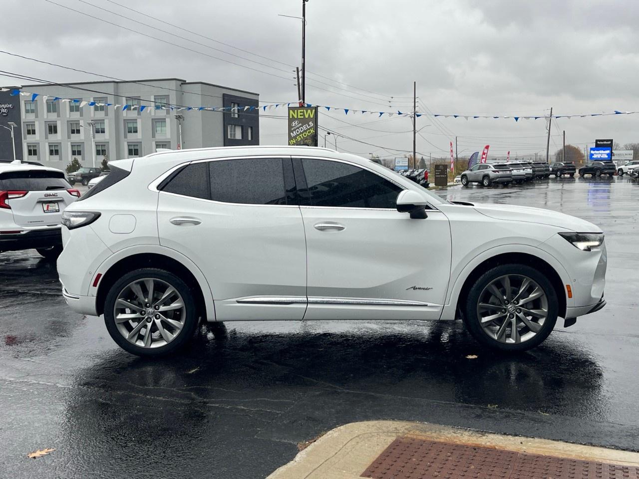 2022 Buick Envision AWD 4dr Avenir Photo