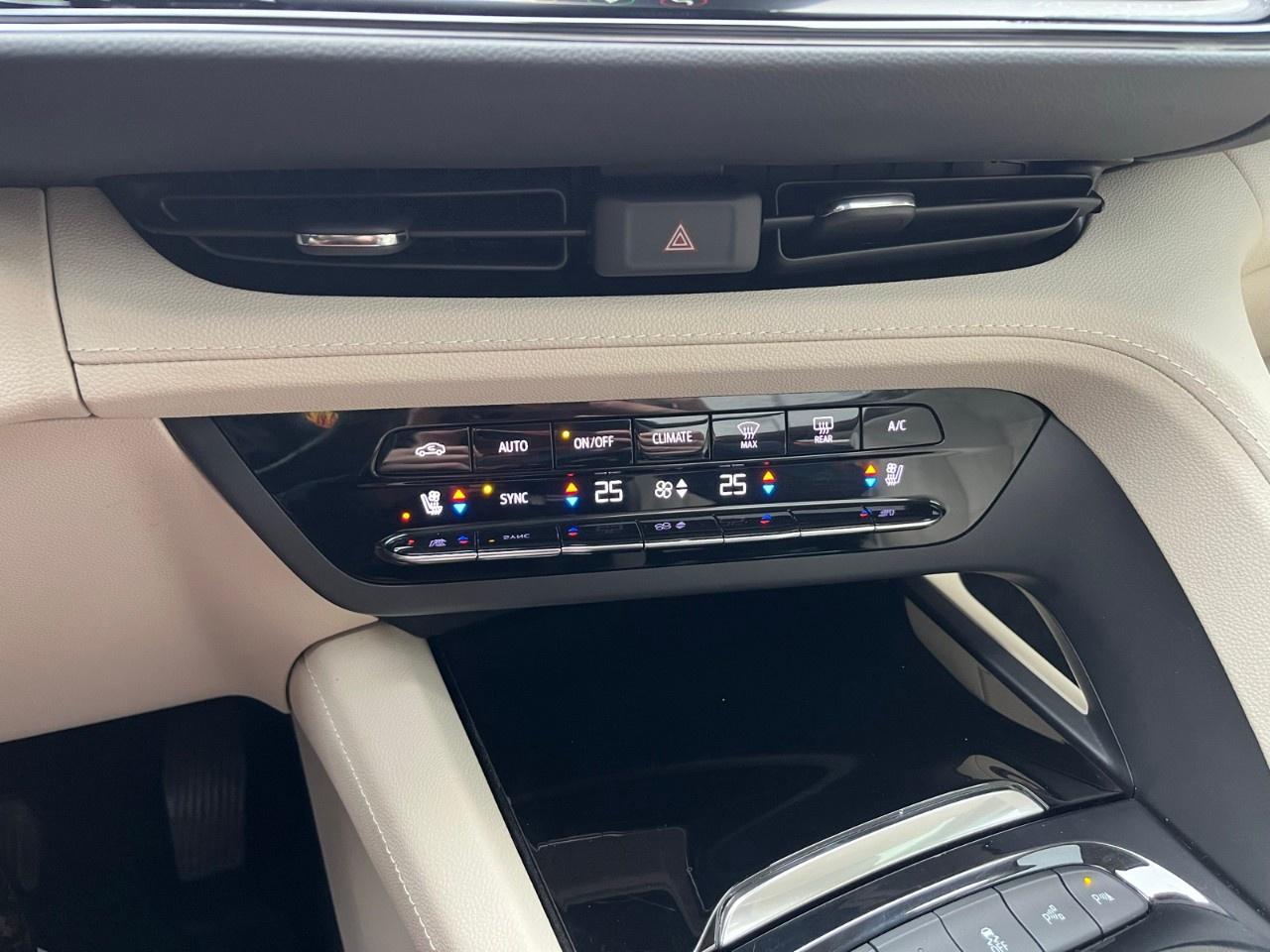 2022 Buick Envision AWD 4dr Avenir Photo