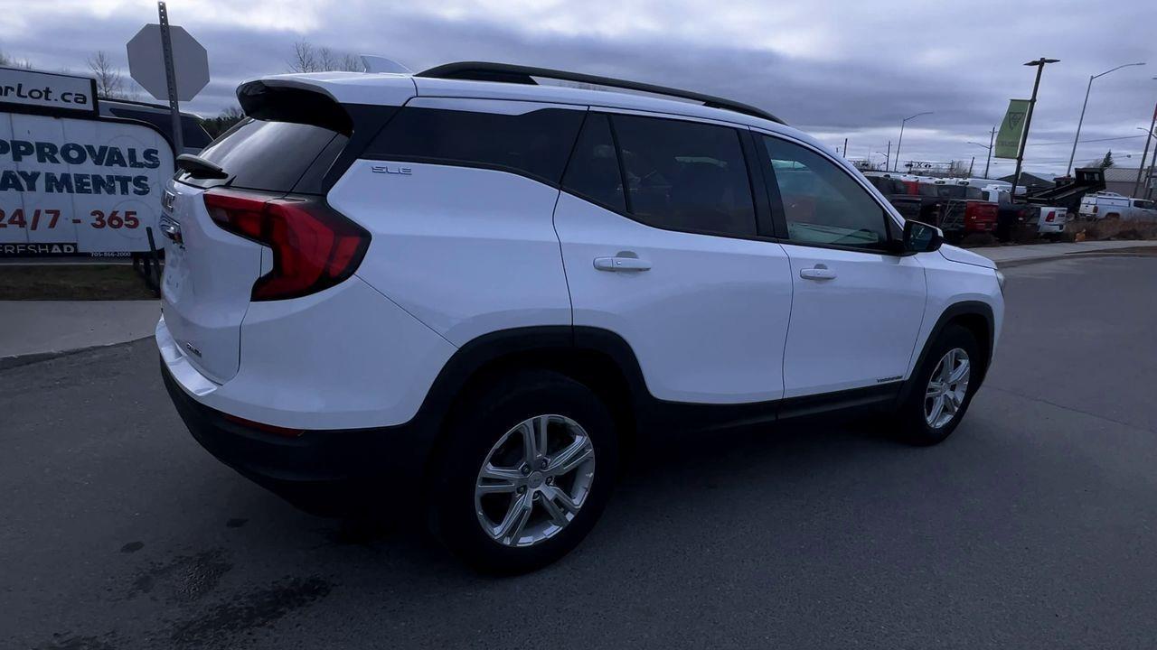 2020 GMC Terrain SLE AWD, HEATED FRONT SEATS, SIRIUS XM, CRUISE CONTROL, REMOTE START, BACK UP CAM!! Photo